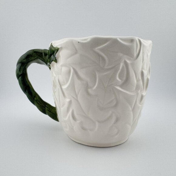 Set of 2 Vintage Lefton White Holly Berry 1970s Christmas Mugs #6066 - Picture 4 of 12